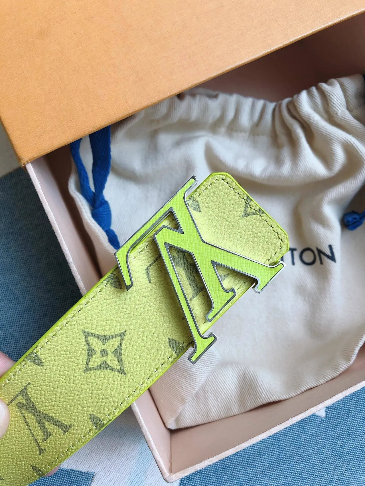 Louis Vuitton LV Initiales أصفر ليم Monogram حزام جلد 7