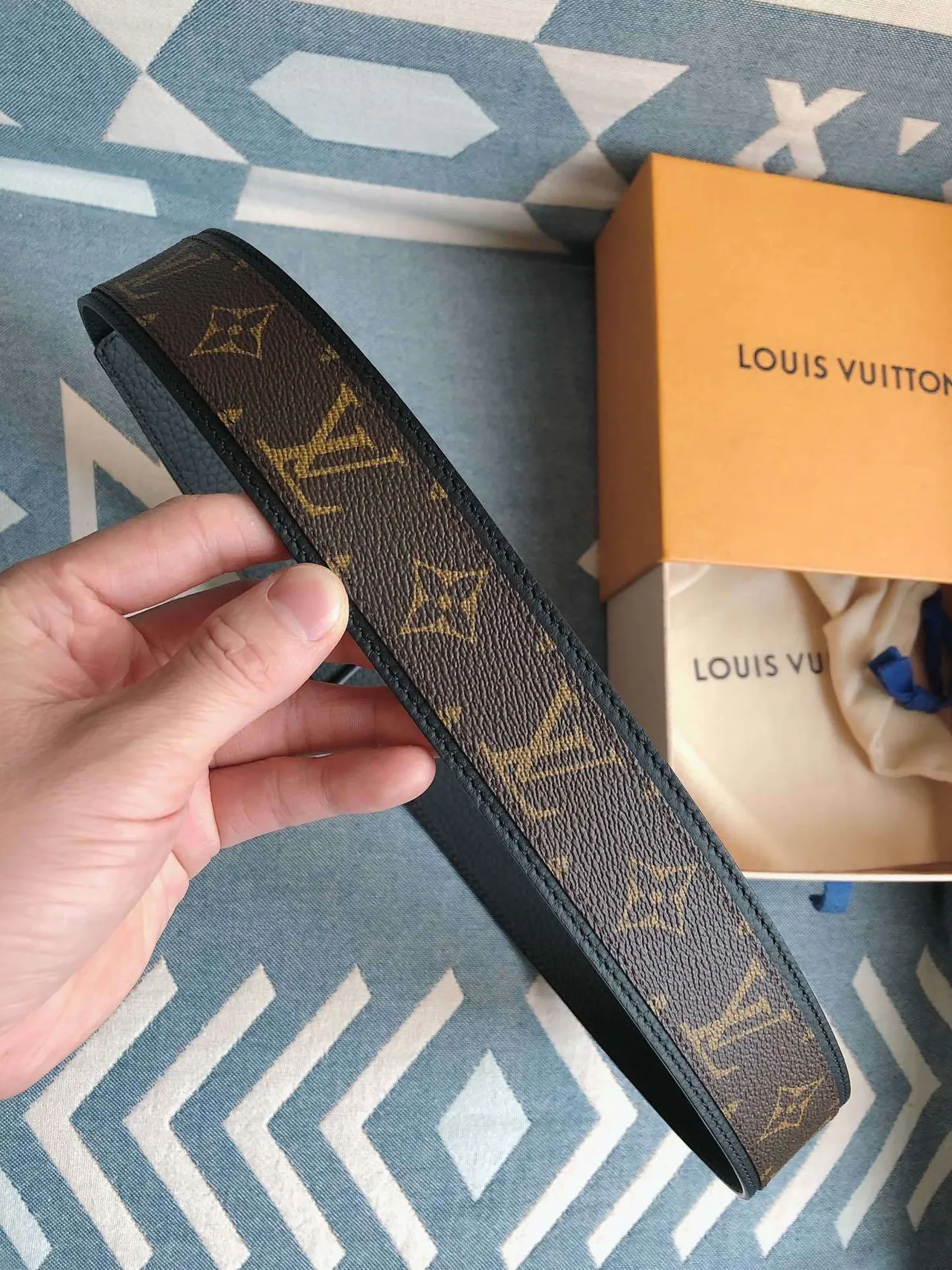 Louis Vuitton LV Initiales Monogram বাদামী এবং কালো চামড়ার বেল্ট 3
