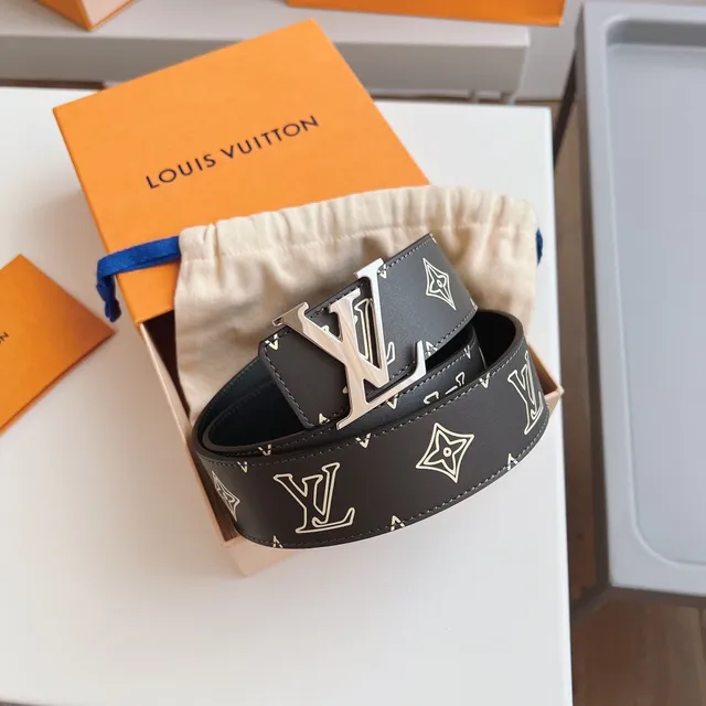 Louis Vuitton LV Initiales Monogram 皮革腰带 9