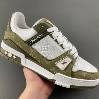 Louis Vuitton LV Trainer Tênis Lifestyle Verde Army Branco Monograma em Camadas Lona e Couro