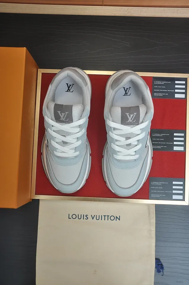 Louis Vuitton LV Trainer Sneakers Lifestyle Bleu Blanc Basse Cuir Texturé 5