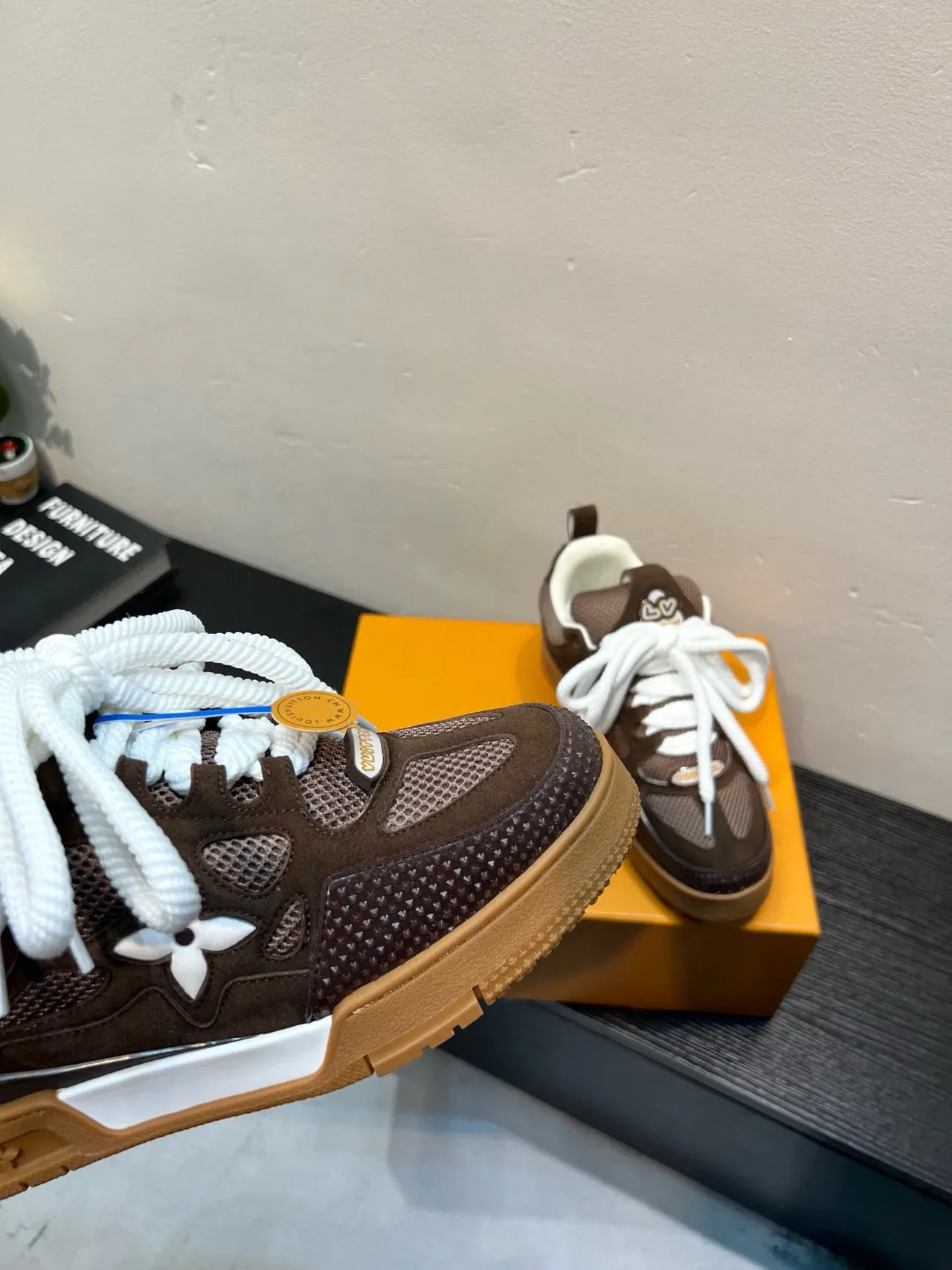 路易威登 LV 训练鞋 棕色米色 混合材质鞋面 厚底分层中底 生活方式运动鞋 8