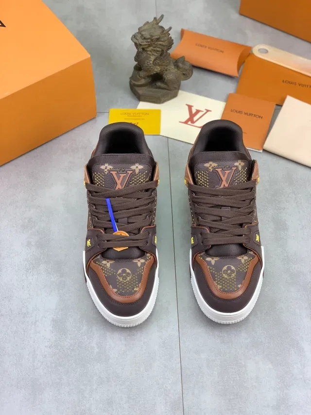Louis Vuitton LV Trainer Marrom Bege Monogram Tela Sola com Várias Camadas Sneakers Lifestyle 4