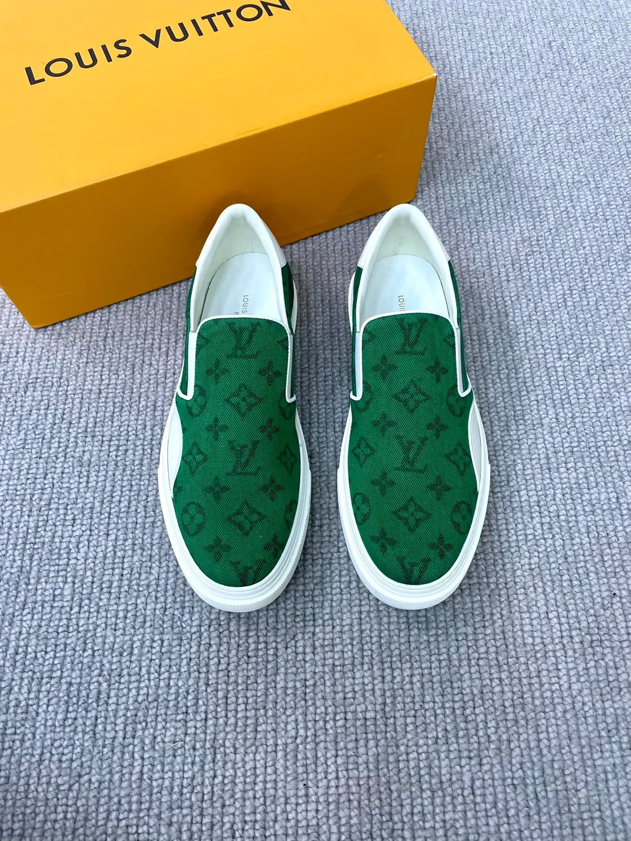 Louis Vuitton LV Trainer Vert Blanc Monogram Canvas Slip-On Lifestyle Sneakers 5