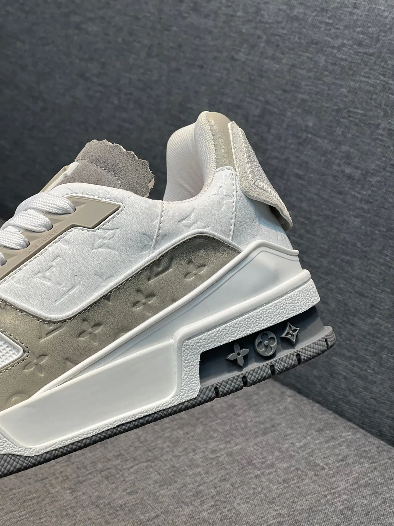 Louis Vuitton LV Trainer White Beige Monogram Leather Layered Cage Design Lifestyle Sneakers 8