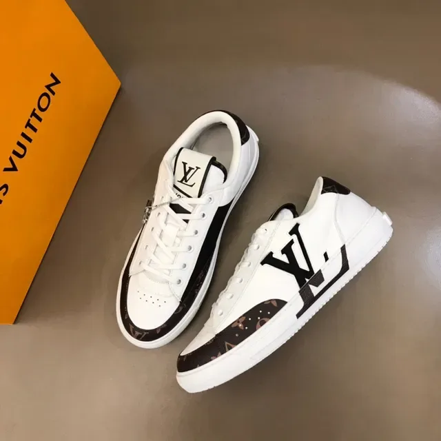 Louis Vuitton LV Trainer branco preto Low-Top Monogram Canvas Accents Lifestyle Sneakers 9