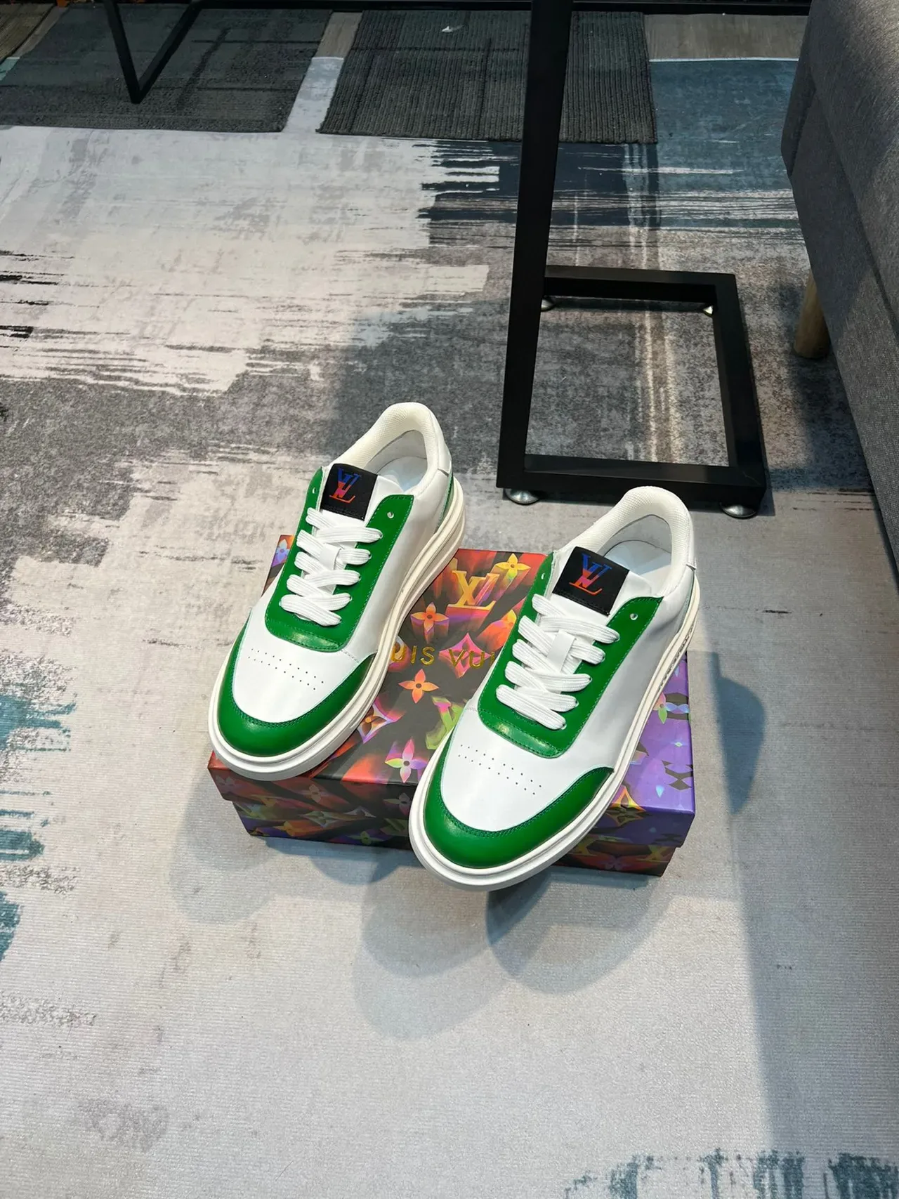 Louis Vuitton LV Trainer Zapatillas Lifestyle Blancas y Verdes Low-Top Color-Blocked 6