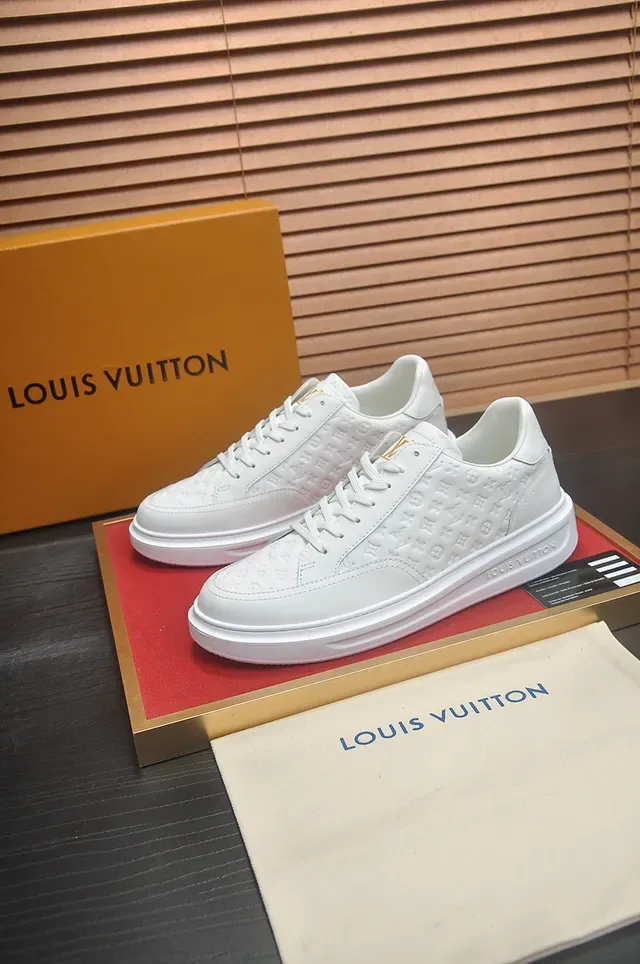 Louis Vuitton LV Trainer White Monogram-Embossed Leather Low-Top Lifestyle Sneakers 4