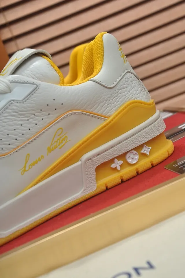 Louis Vuitton LV Trainer Blanc Jaune Cuir Couche Supérieure Sculpté Densité Double Midsole Lifestyle Sneakers 2