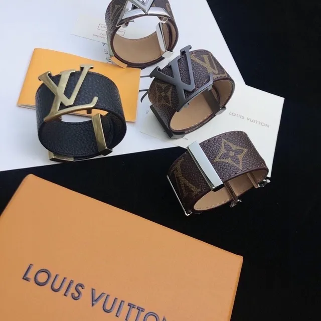 Louis Vuitton Monogram وأساور الكم العريضة من الجلد 8