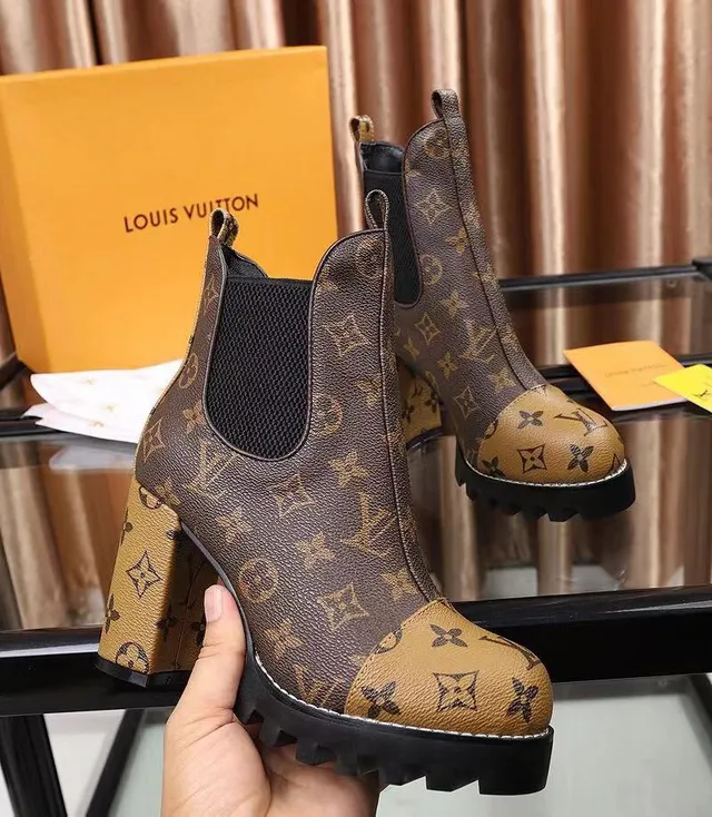 Louis Vuitton মনোগ্রাম ক্যানভাস কনট্রাস্ট টো ক্যাপ চাঙ্কি প্ল্যাটফর্ম এনকেল বুটস 4