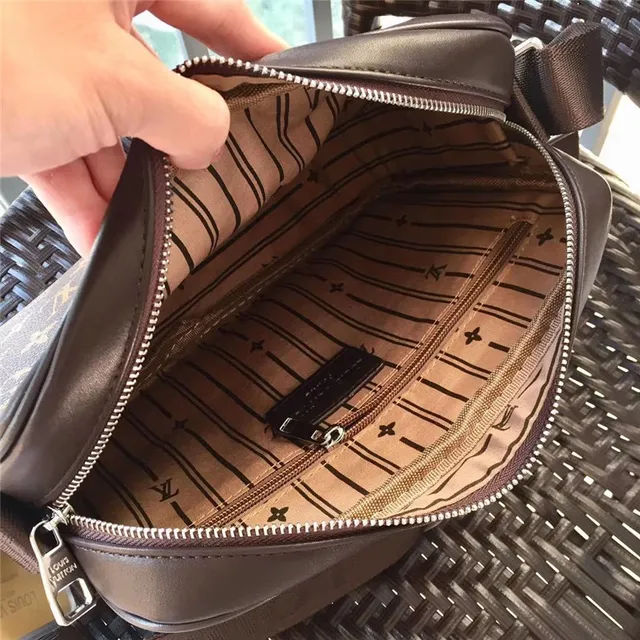 Louis Vuitton মনোগ্রাম ক্যানভাস মেসেঞ্জার ব্যাগ 11