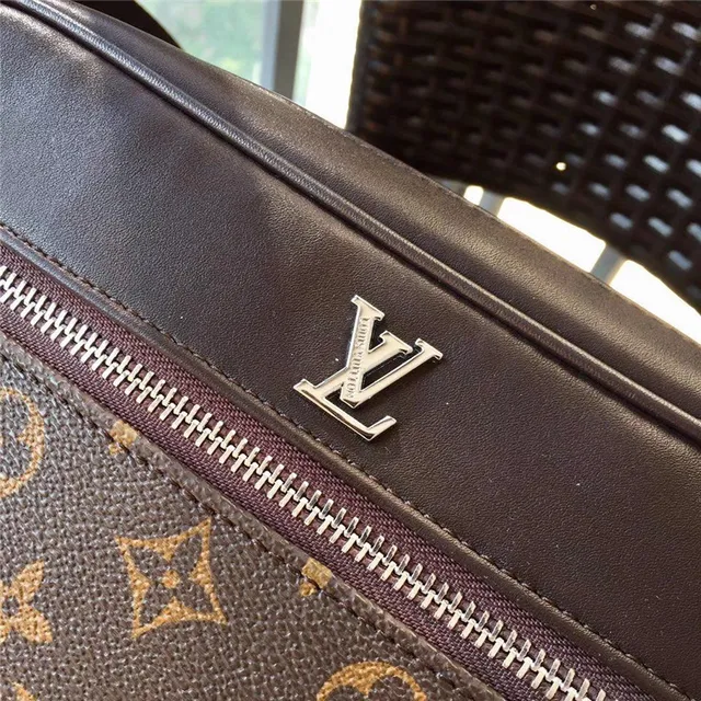 Louis Vuitton মনোগ্রাম ক্যানভাস মেসেঞ্জার ব্যাগ 12