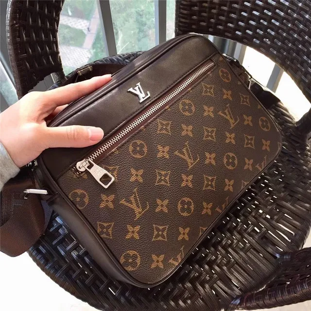 Louis Vuitton মনোগ্রাম ক্যানভাস মেসেঞ্জার ব্যাগ 14