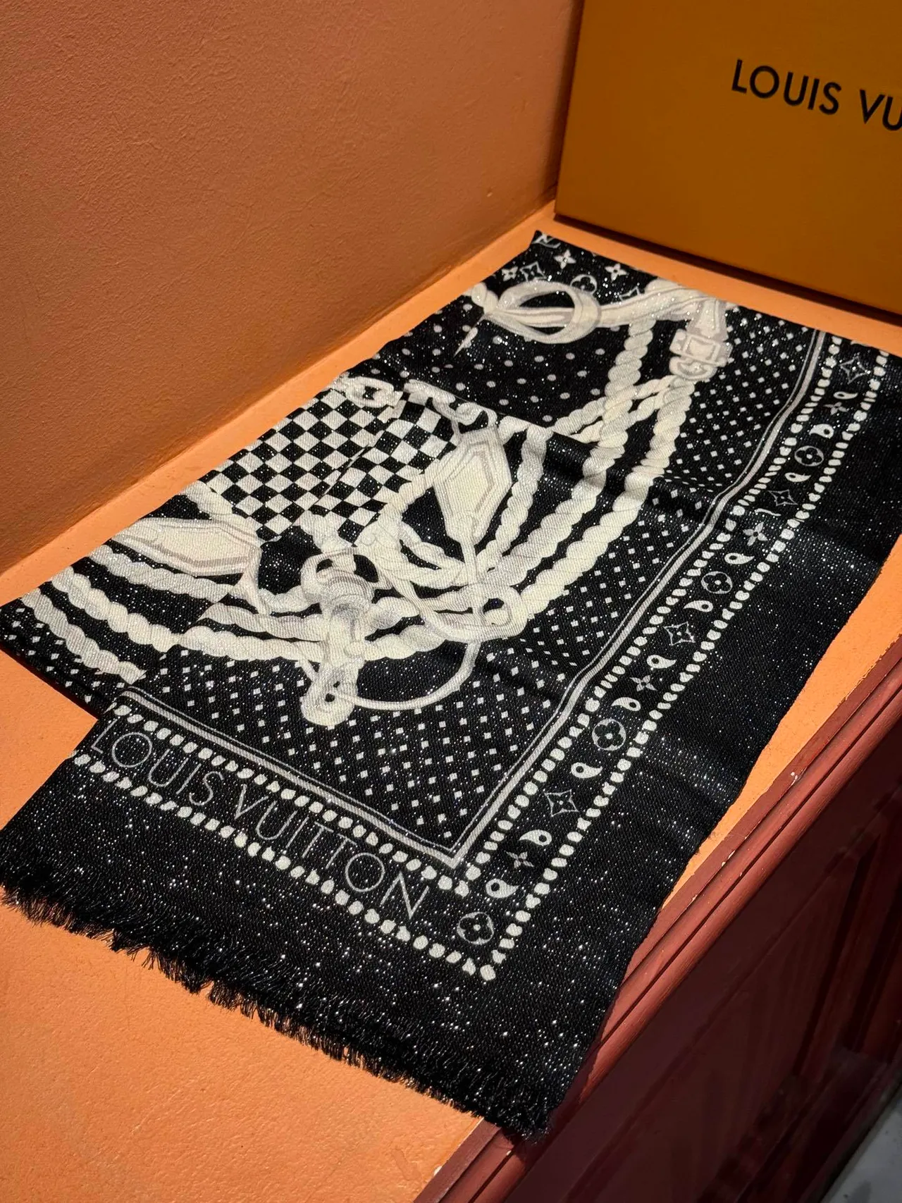 Louis Vuitton Monogram Chain Print Black and White Silk Scarf 7