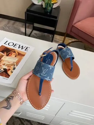 Louis Vuitton मोनोग्राम डेनिम थॉन्ग सैंडल कज़ुअल सैंडल्स 6