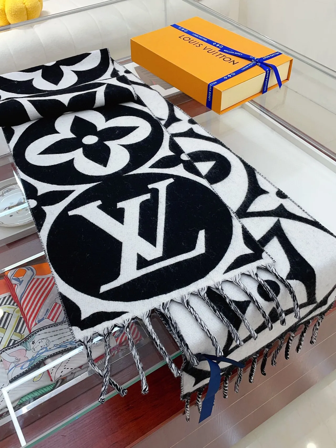 Louis Vuitton Monogram Eclipse Print Black and White Cashmere Scarf 7