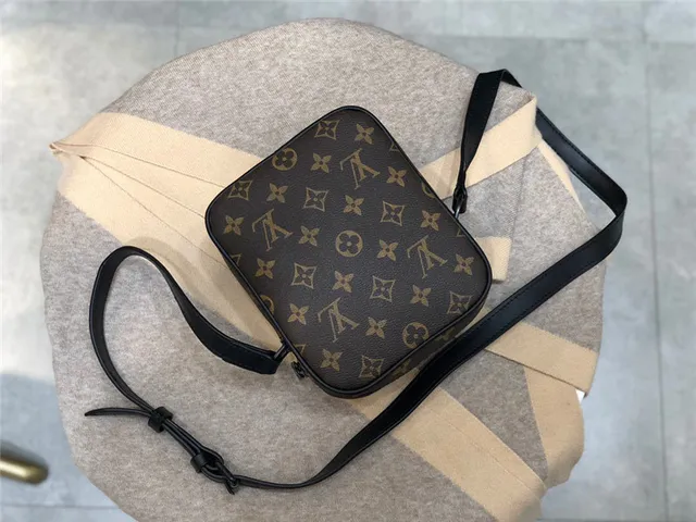 Louis Vuitton Monogram Eclipse bolsa cruzada cuadrada 8