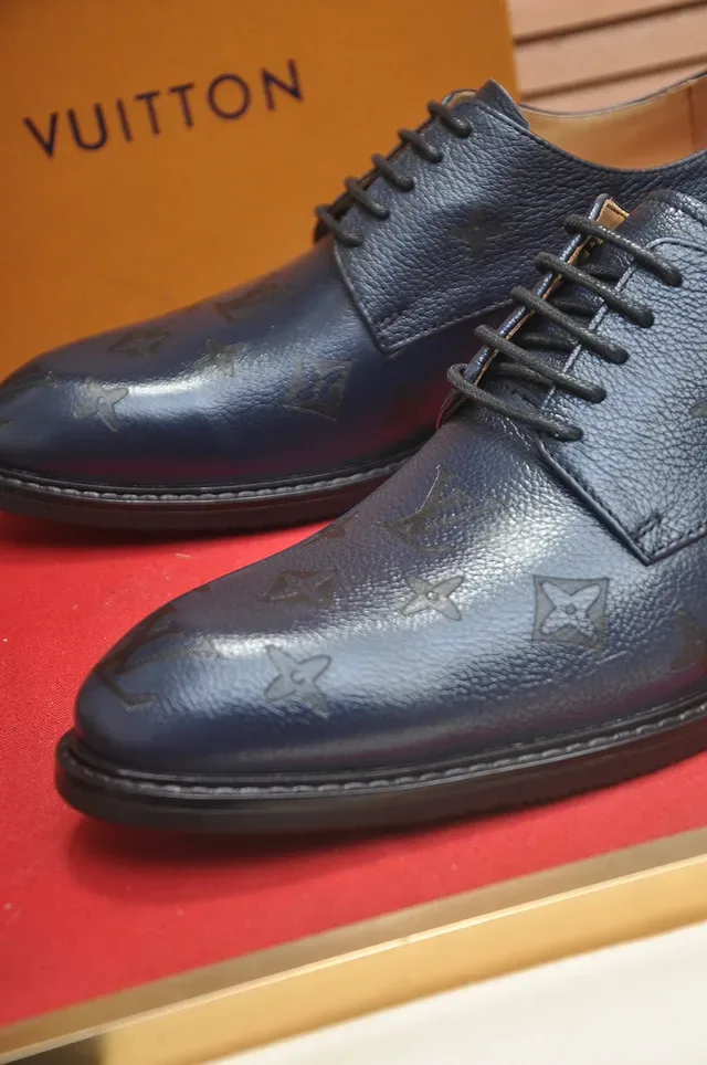 Louis Vuitton Monogram-Embossed Navy Blue Oxford Shoes 2