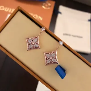 أقراط Louis Vuitton Monogram Flower Rose Gold Pavé Crystal