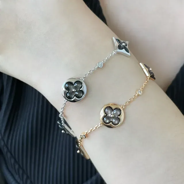 Pulsera Louis Vuitton Monogram Flower Rose Gold-Tone Madreperla 9