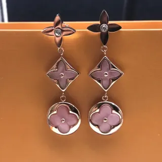 أقراط Louis Vuitton Monogram زهرة ثلاثي الطبقات حجر أرجواني
