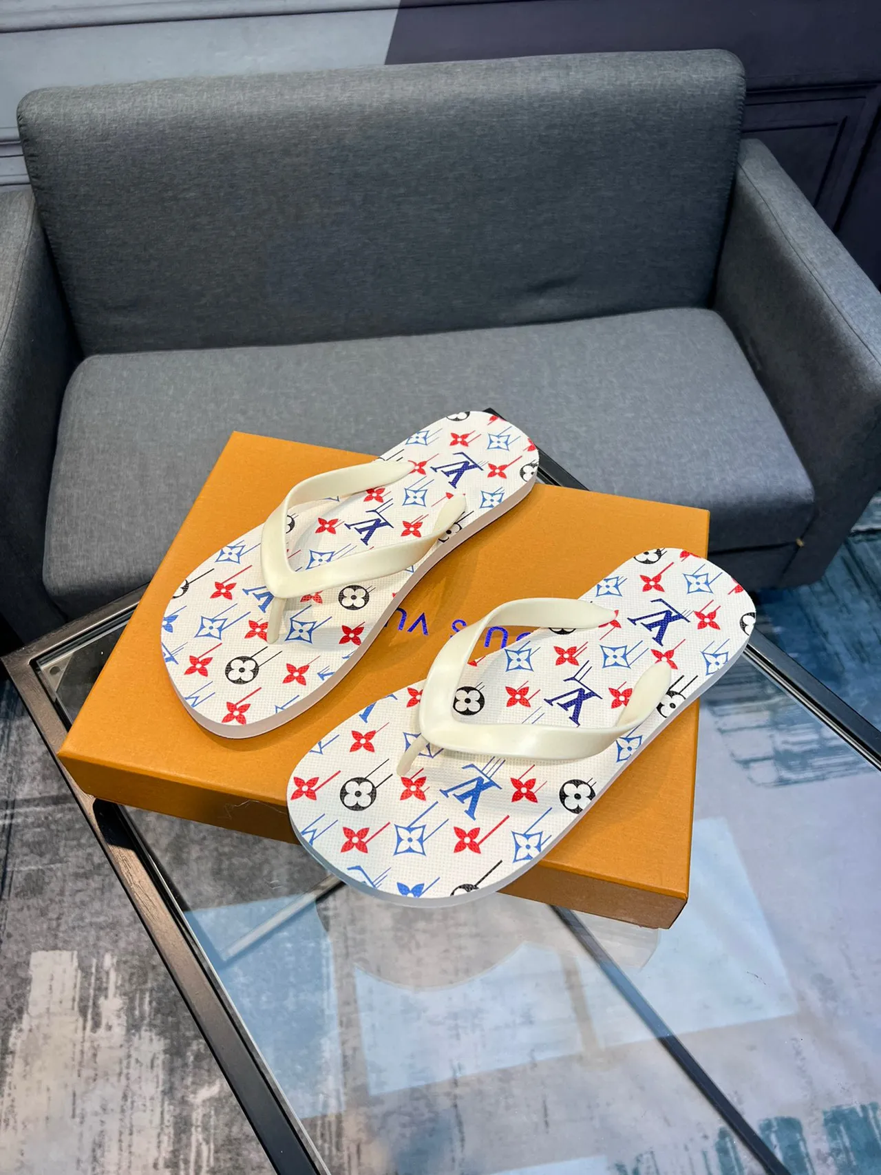 Louis Vuitton Monogram Multicolore Flip Flop Slippers 3