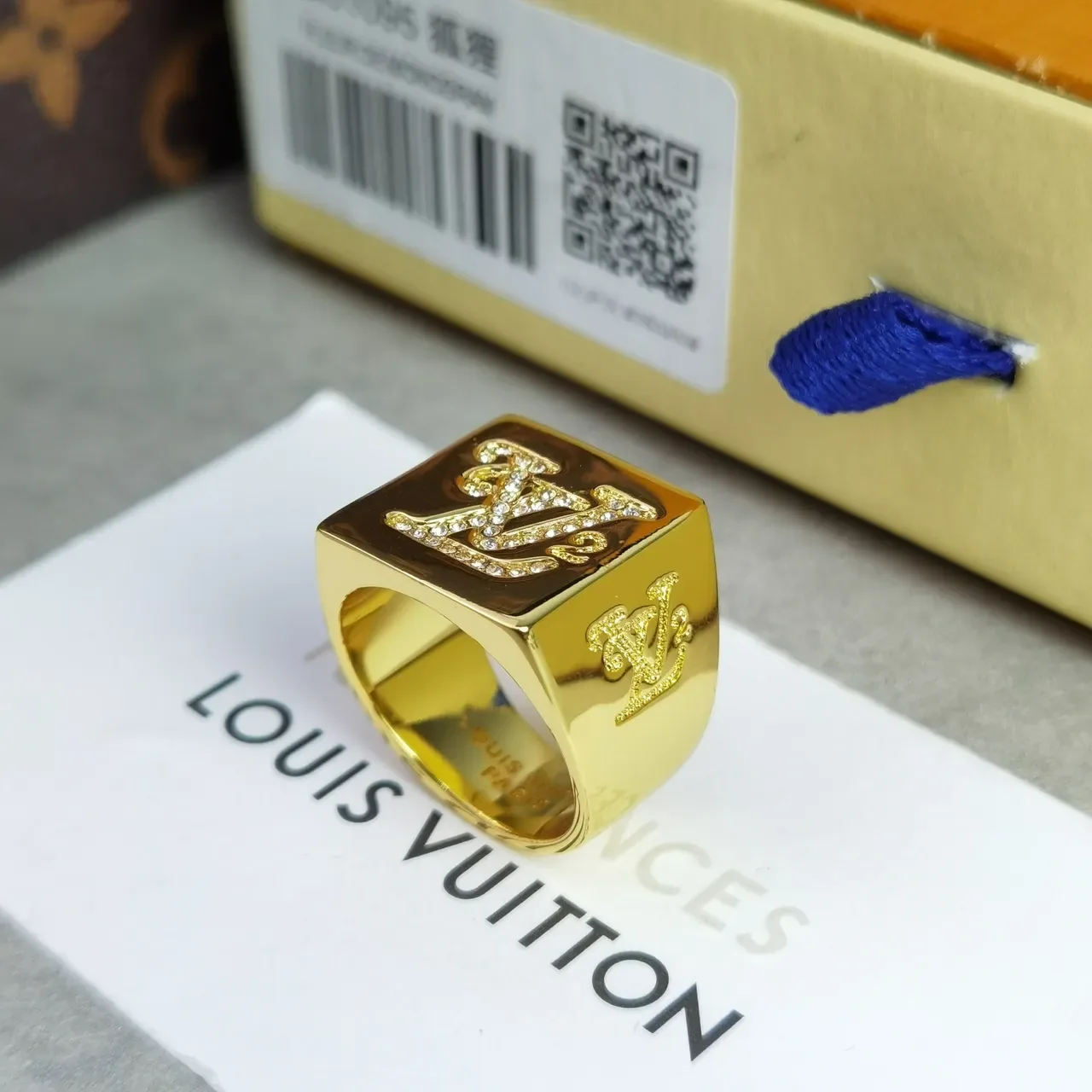 Louis Vuitton Monogram Pavé Anillo Signet Cuadrado 4