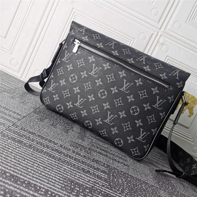 Louis Vuitton Monogram Print bolsa cruzada preta 7