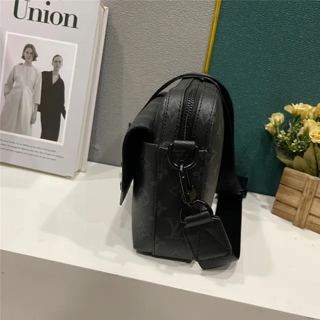 路易威登 Multi Pochette Accessoires 黑色棕色 矩形 翻盖 压花 Monogram 或 Logo 信使包 8