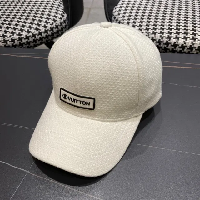 Louis Vuitton Off-White Gorra de béisbol texturizada 9