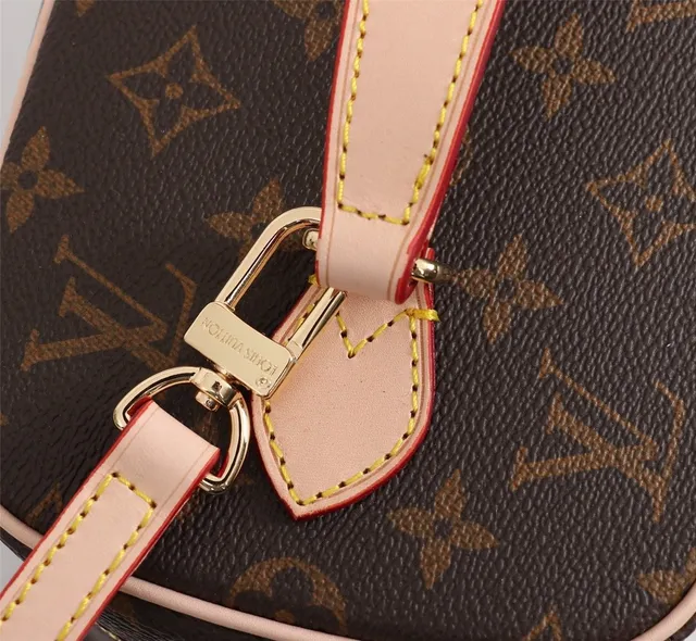 Louis Vuitton Petite Malle Marrón Monogram Lona Bolsa Boston 2