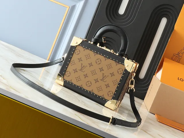 Louis Vuitton Petite Malle भूरे Monogram Canvas Tote Bag 5