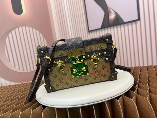 Louis Vuitton Petite Malle मुद्रित कैनवास हरे हार्डवेयर ग्राफिट टोट बैग 5