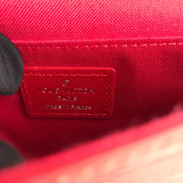 Louis Vuitton Pochette Accessoires Black Pink স্ট্রাকচার্ড ফ্ল্যাপ Epi লেদার টেক্সচার Envelope Clutch 11