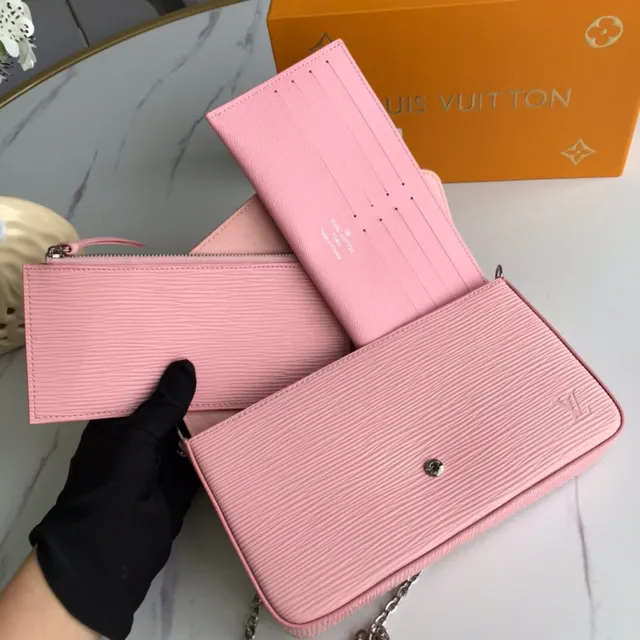 Louis Vuitton Pochette Accessoires Black Pink স্ট্রাকচার্ড ফ্ল্যাপ Epi লেদার টেক্সচার Envelope Clutch 23