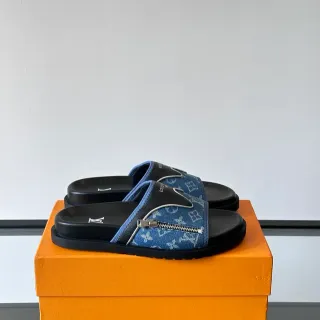Louis Vuitton Run Away Azul Preto Monogram Cinto de Denim Acento de Zíper Pantufas