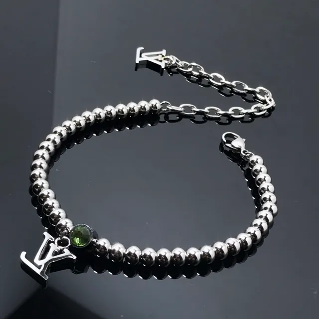 Louis Vuitton Pulsera con colgante de cadena de bolas plateada verde con cuentas y monograma 3