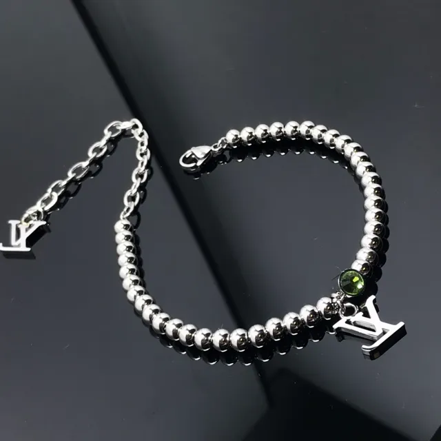 Louis Vuitton Pulsera con colgante de cadena de bolas plateada verde con cuentas y monograma 4