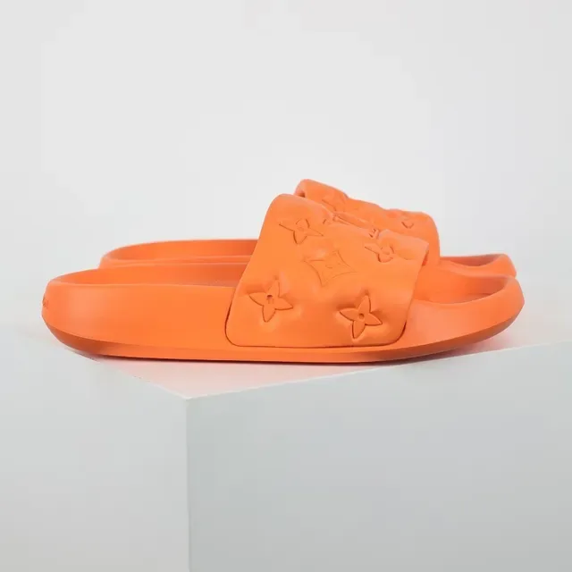 Louis Vuitton Slide नारंगी मोल्डेड रबर चप्पल 3