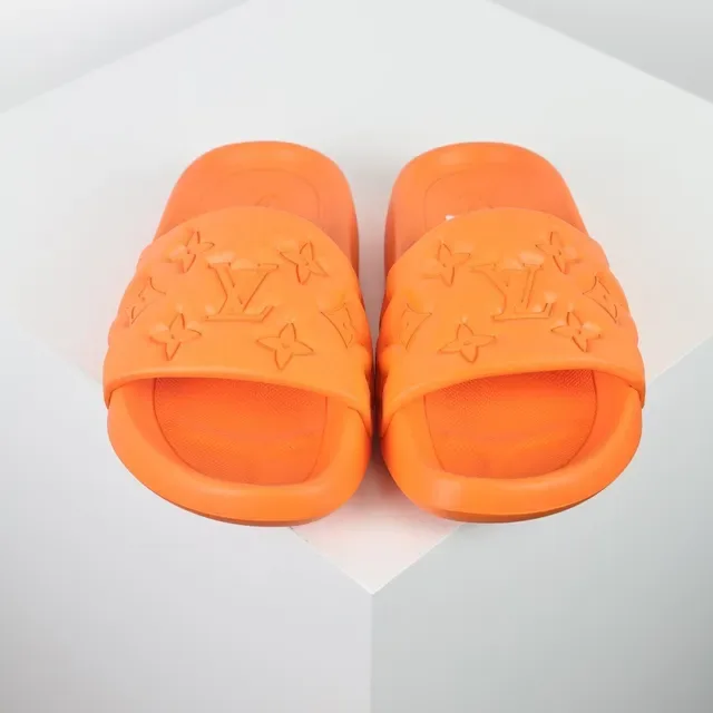 Louis Vuitton Slide नारंगी मोल्डेड रबर चप्पल 8