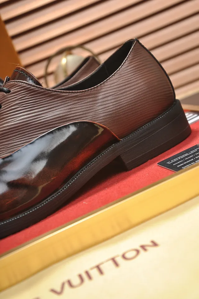 Louis Vuitton Zapatos Oxford Marrón de Dos Tonos Brillantes 2