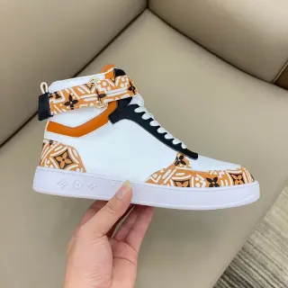 Louis Vuitton Zapatillas Lifestyle Blancas y Naranja High-Top con Impresión Monograma