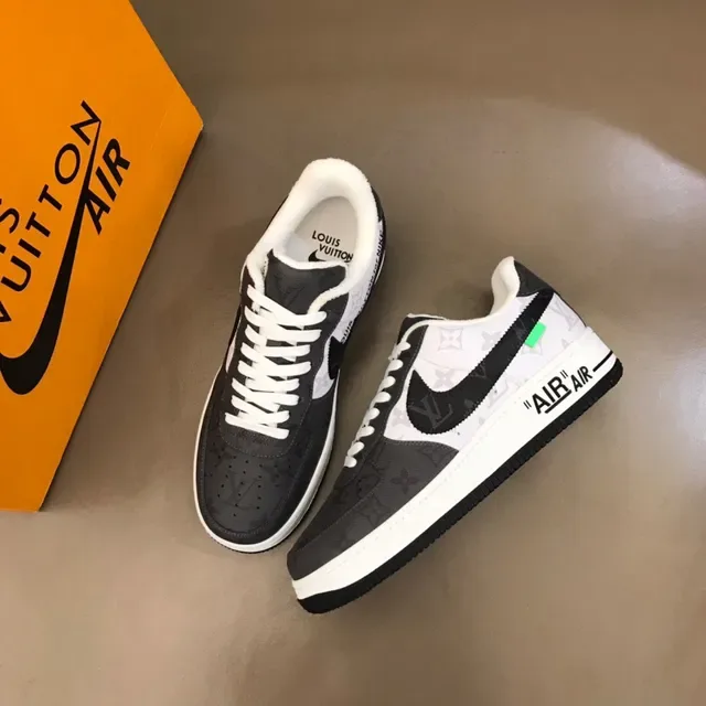 Louis Vuitton x Nike Air Force 1 काली और सफेद मोनोग्राम लाइफस्टाइल स्नीकर 9