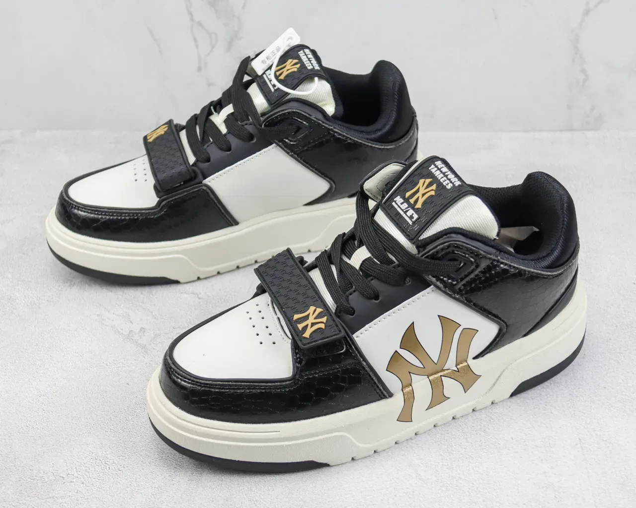 Mitchell & Ness 黑金鳄鱼压纹皮革 白色侧边 厚底鞋 4