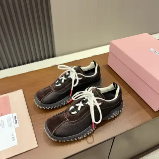 Miu Miu 棕色白色 铆钉外底 混合麂皮和网面鞋面 生活方式运动鞋