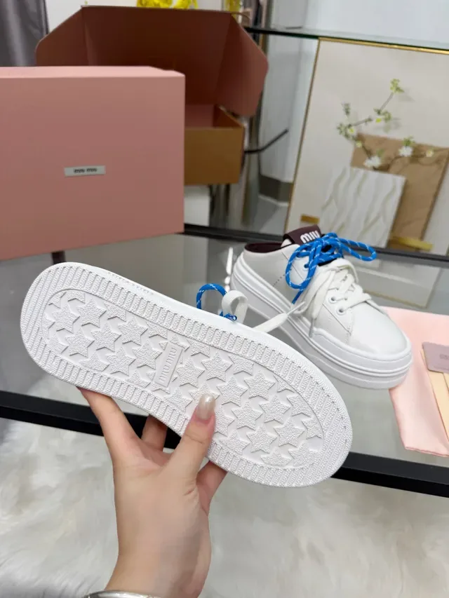 Miu Miu Wander 白蓝平台鞋底 双色鞋带 生活式运动鞋 2