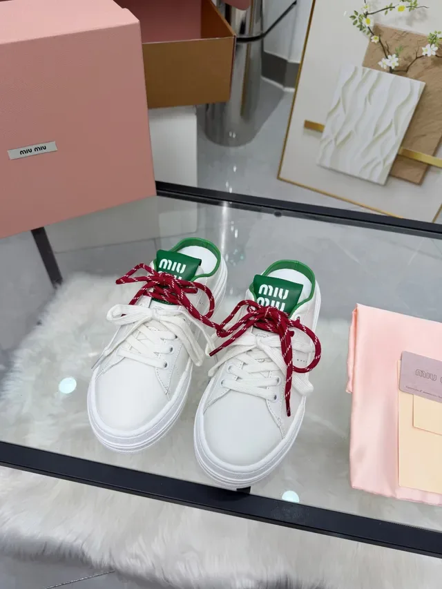 Miu Miu Wander 白绿红 双鞋带 生活方式 运动鞋 5