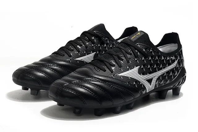 Mizuno Black Silver Quilted Toe Cap Geometric Triangle Print Firm-Ground Soccer Shoes 8