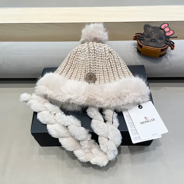 Moncler Bonnet à Bordure de Fourrure Fausse Fluffy 3